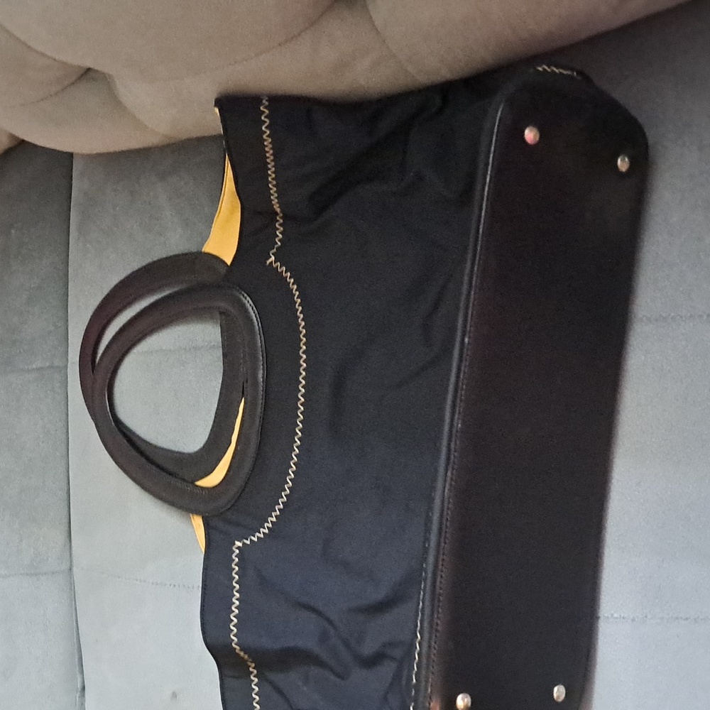 FREDERIC fekkai purse
